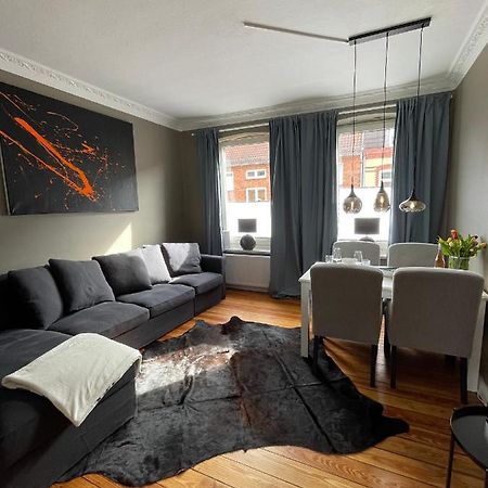 Altbaucharme Deluxe Mit Balkon In Zentraler Lage Apartment Kiel Ngoại thất bức ảnh